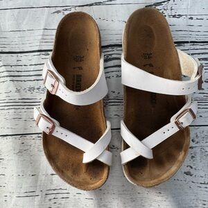 Birkenstock Girls Size 34 Mayari White Sandals Toe Loop Birki’s